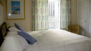 5 bedrooms, WiFi, bed sheets - Tiffany House (Tenby)
