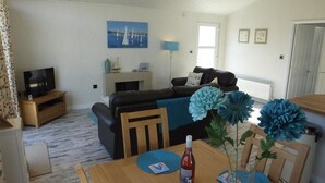 Unclassified image, 3 of 18, button - The Beach Hut (Narberth)