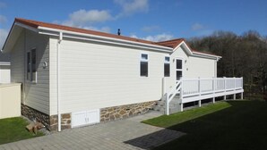 Unclassified image, 4 of 18, button - The Beach Hut (Narberth)