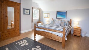 6 bedrooms, WiFi, bed sheets - Skerry Back (Saundersfoot)