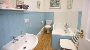Towels - St Marys House (Tenby)