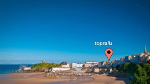 Beach - Topsails, Gower House (Tenby)