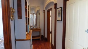Interior - Sparta House 3 (Tenby)