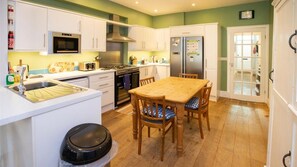 Fridge, oven, dishwasher, freezer