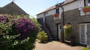 Exterior - The Stable (Tenby)