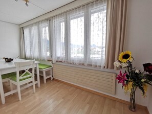 Télévision à écran plat