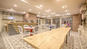 Free daily local cuisine breakfast