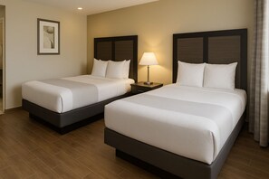 Habitación Deluxe, 2 camas Queen size, para no fumadores | 15 habitaciones y sábanas de algodón egipcio 