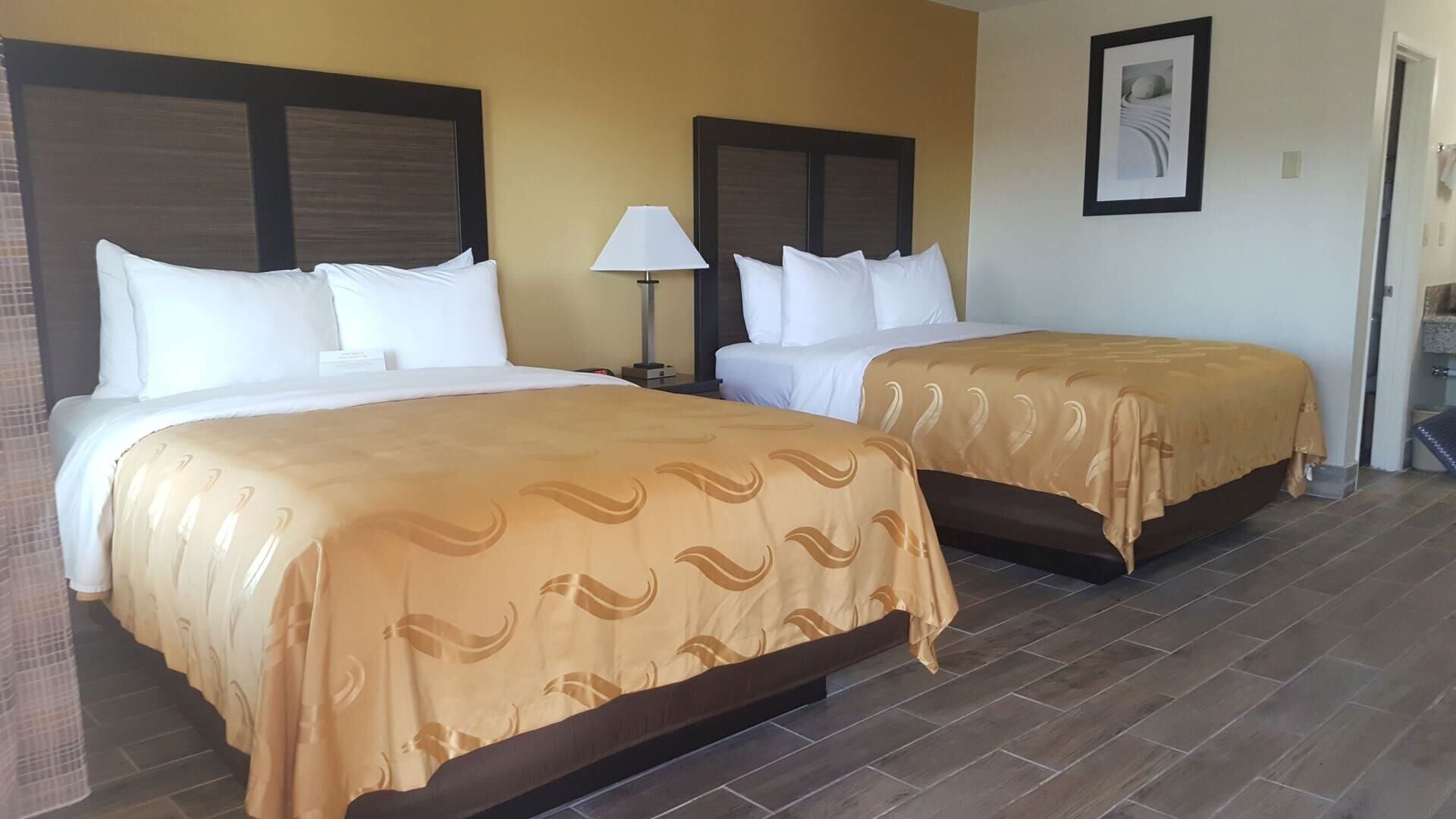 15 habitaciones y sábanas de algodón egipcio 