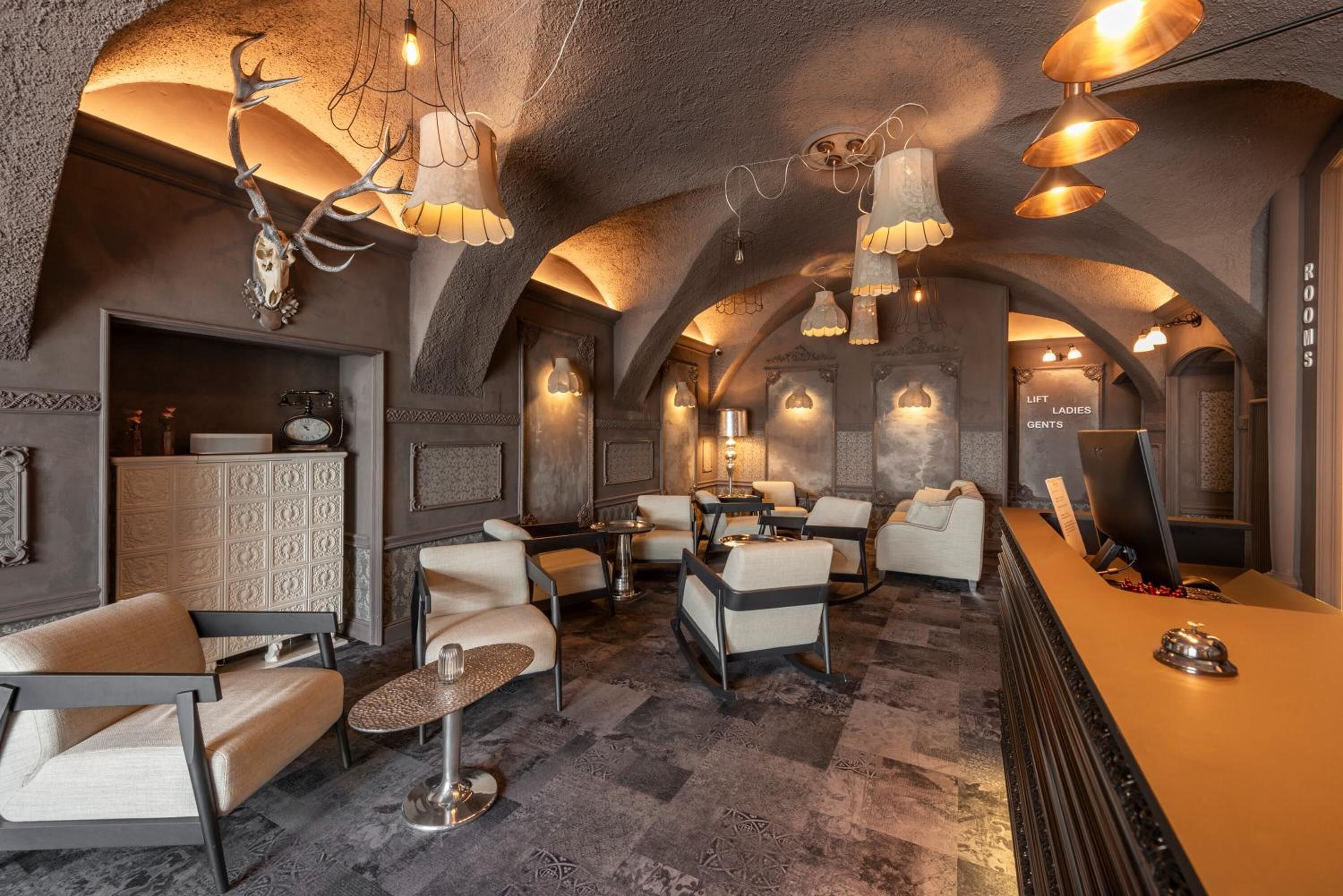 Lounas ja illallinen, kansainvälinen keittiö