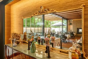 Lunch and dinner served, international cuisine - Hotel Gasthof Fischer (Marchtrenk)