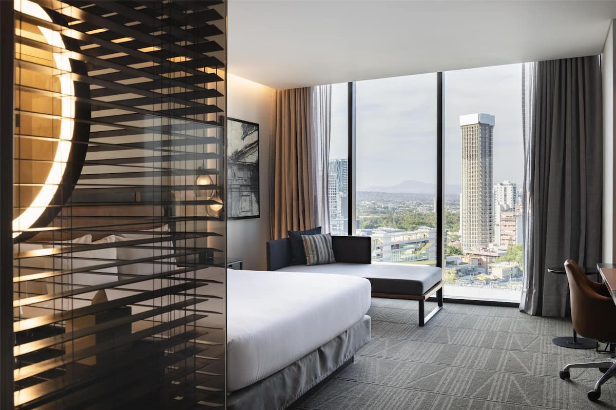 Ropa de cama hipoalergénica, cubrecamas y minibar