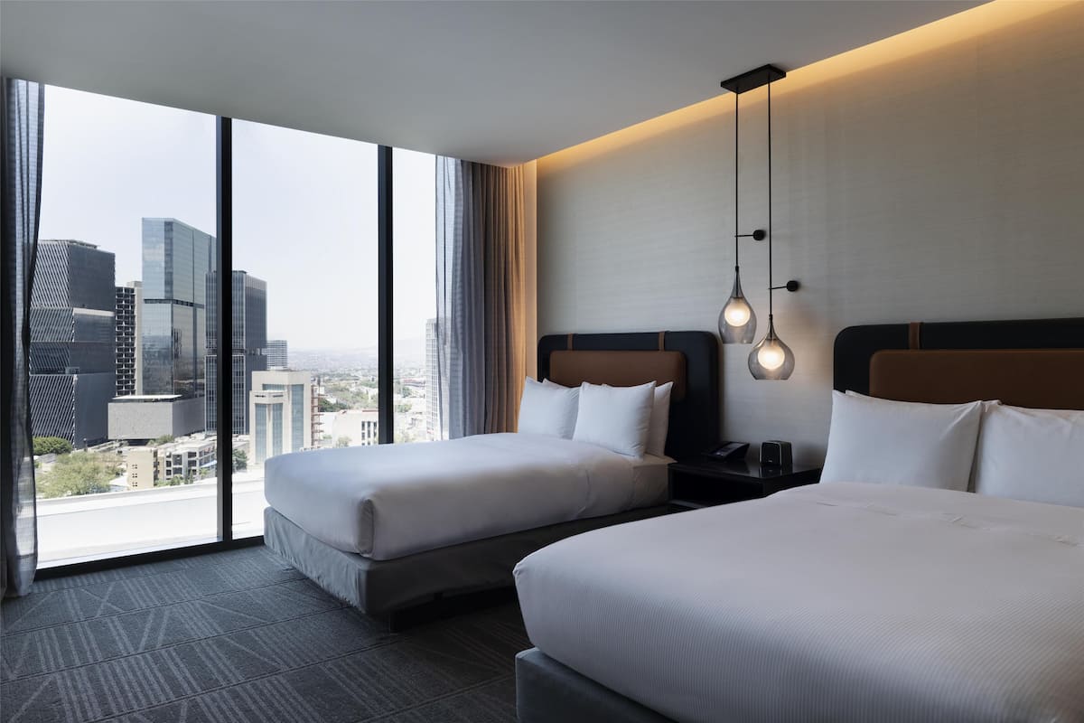 Ropa de cama hipoalergénica, cubrecamas y minibar