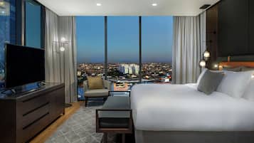 Suite presidencial, 1 habitación | Ropa de cama hipoalergénica, edredón y minibar