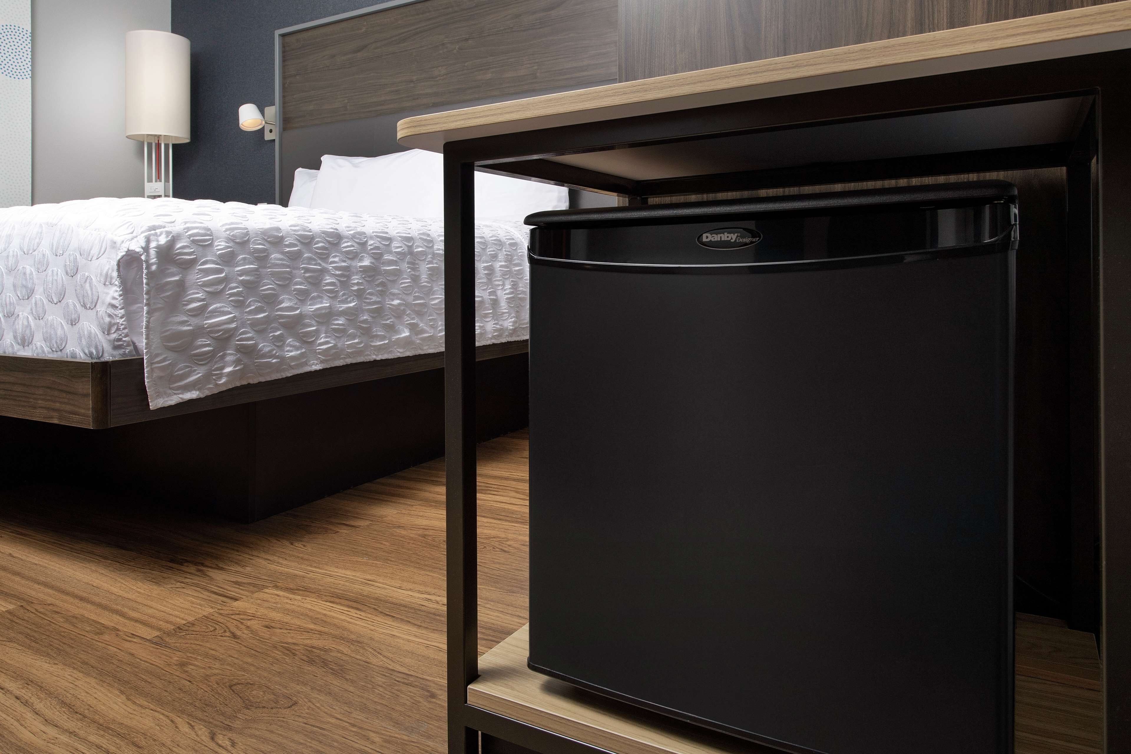 in-room safe, desk, free wifi, bed sheets