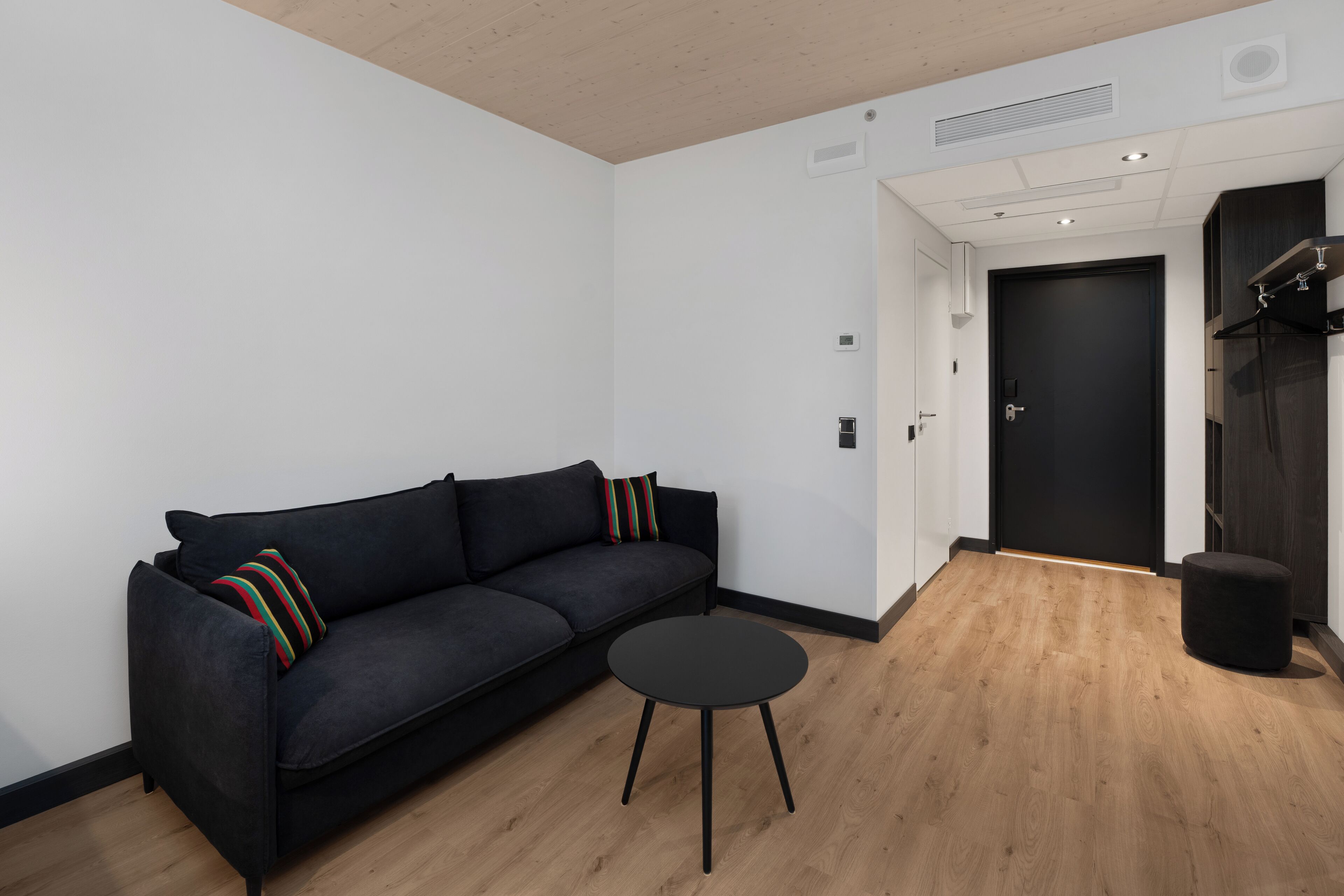 Superior Twin Room | Minibar, desk, laptop workspace, blackout drapes