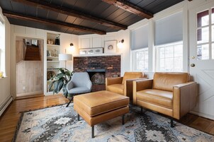 34-inch plasma TV with cable channels, TV