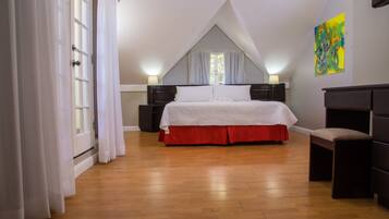 1 chambre, bureau, rideaux occultants, fer et planche Ă  repasser