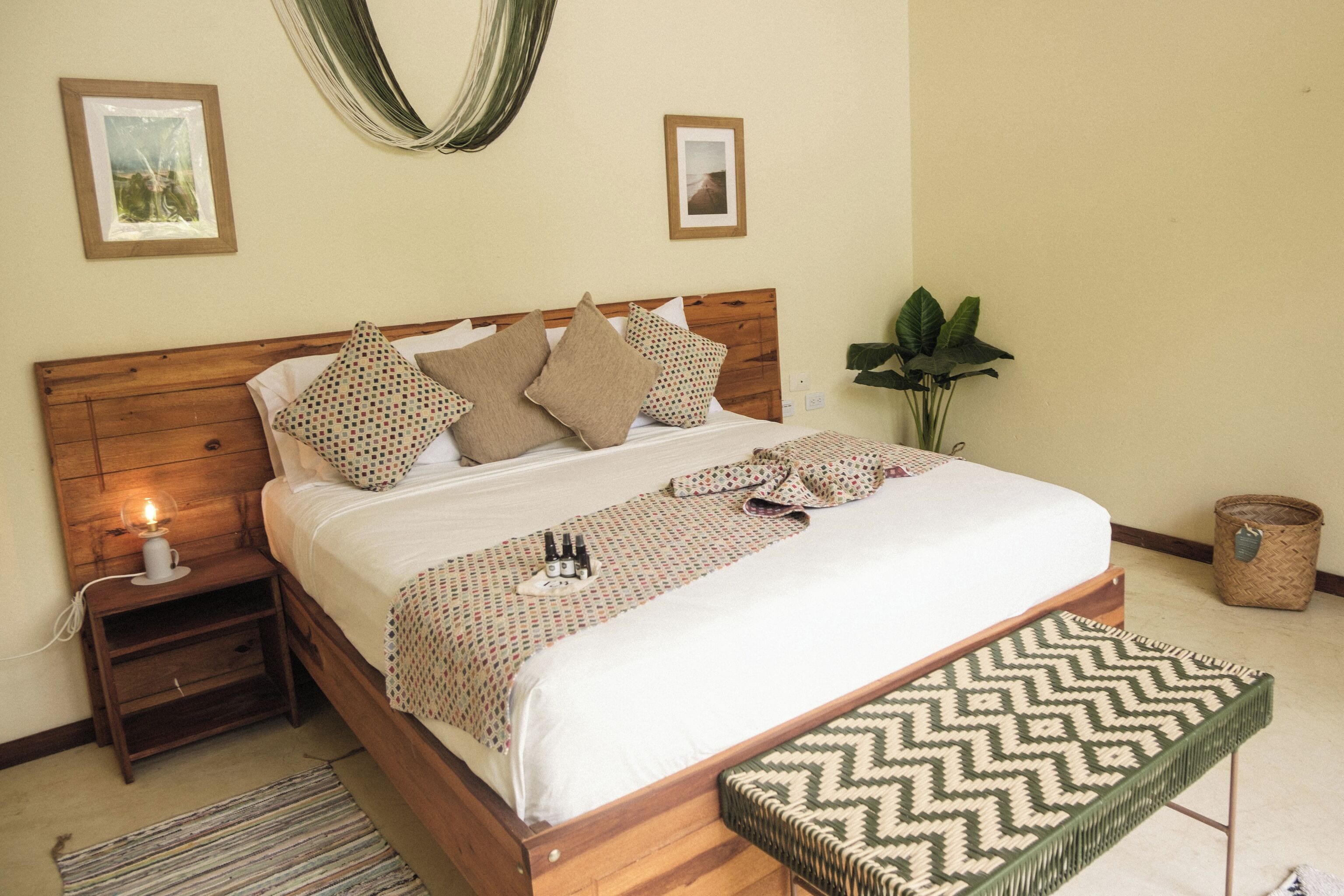 Deluxe tweepersoonskamer, balkon | Beddengoed