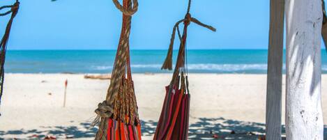 Praia particular, areia branca