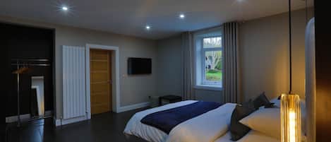 Zimmer (Knocklayde - king room) | 1 Schlafzimmer, Bettwäsche aus ägyptischer Baumwolle