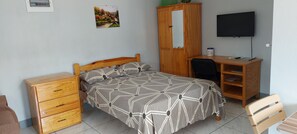 Studio, 1 Double Bed, Partial Ocean View | Premium bedding, in-room safe, individually decorated - Sunburst Apartments (Arnos Vale)