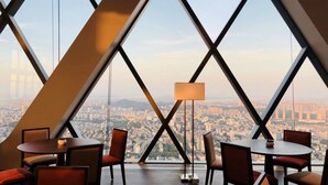 Lobby lounge - Zhenjiang Marriott Hotel (Zhenjiang)