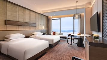 Room, 2 Twin Beds | 1 bedroom, minibar, in-room safe, desk