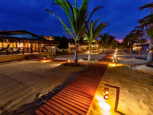 Bungalow con vista al mar (6 personas) | 2 bedrooms, premium bedding, minibar, in-room safe