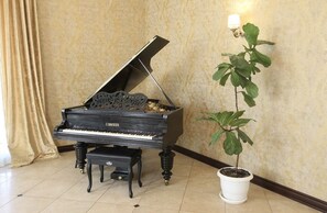 Perincian bahagian dalam