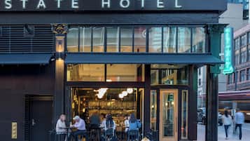 Daily cooked-to-order breakfast for a fee