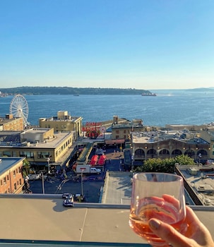 Bar (on property) at The State Hotel