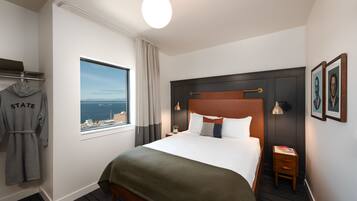 Room, 1 Queen Bed (Water View) | Desk, blackout curtains, soundproofing, iron/ironing board