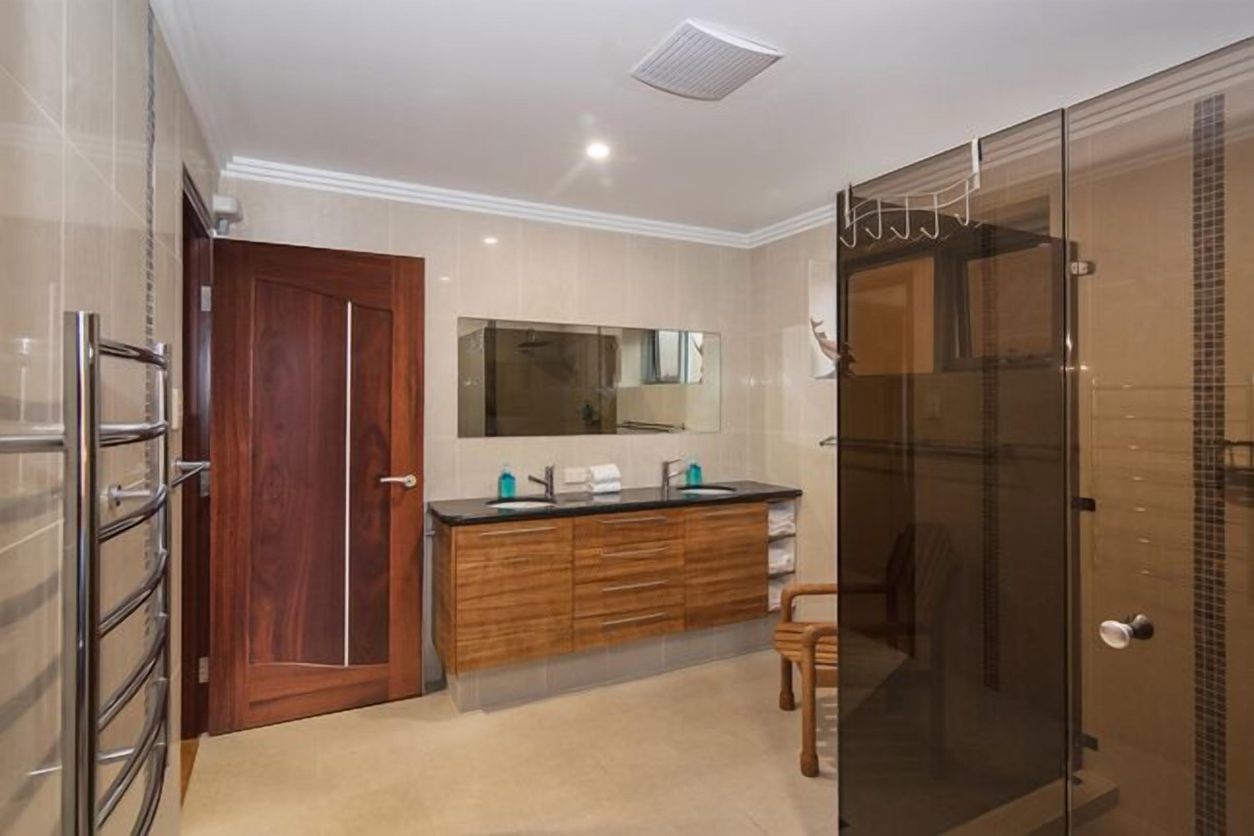 Baudin Heights Apartment 2 — image 9