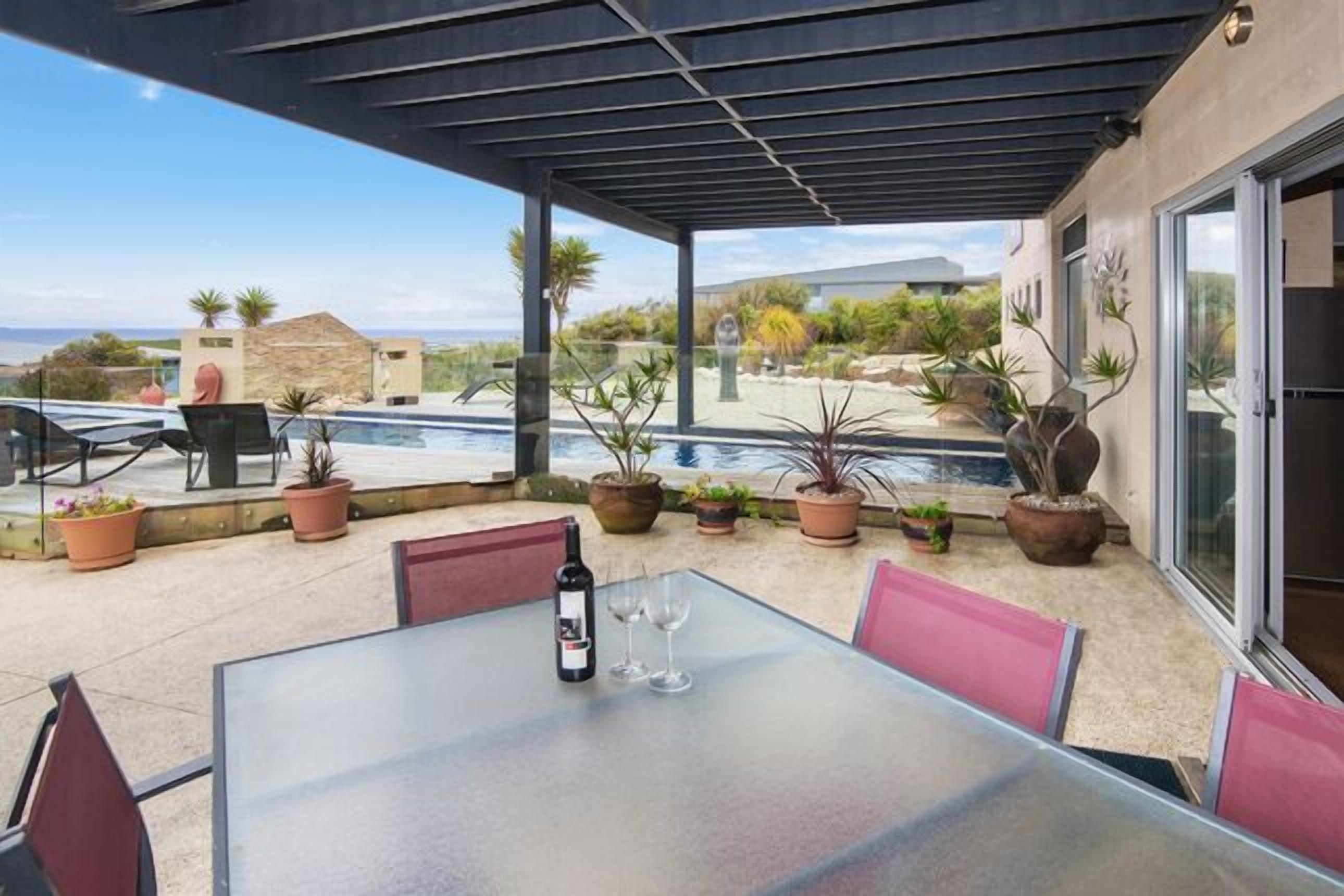 Baudin Heights Apartment 2 — image 2