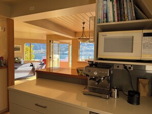 Interior - KELVIN HEIGHTS, QUEENSTOWN - lake views, sunny (Kelvin Heights)