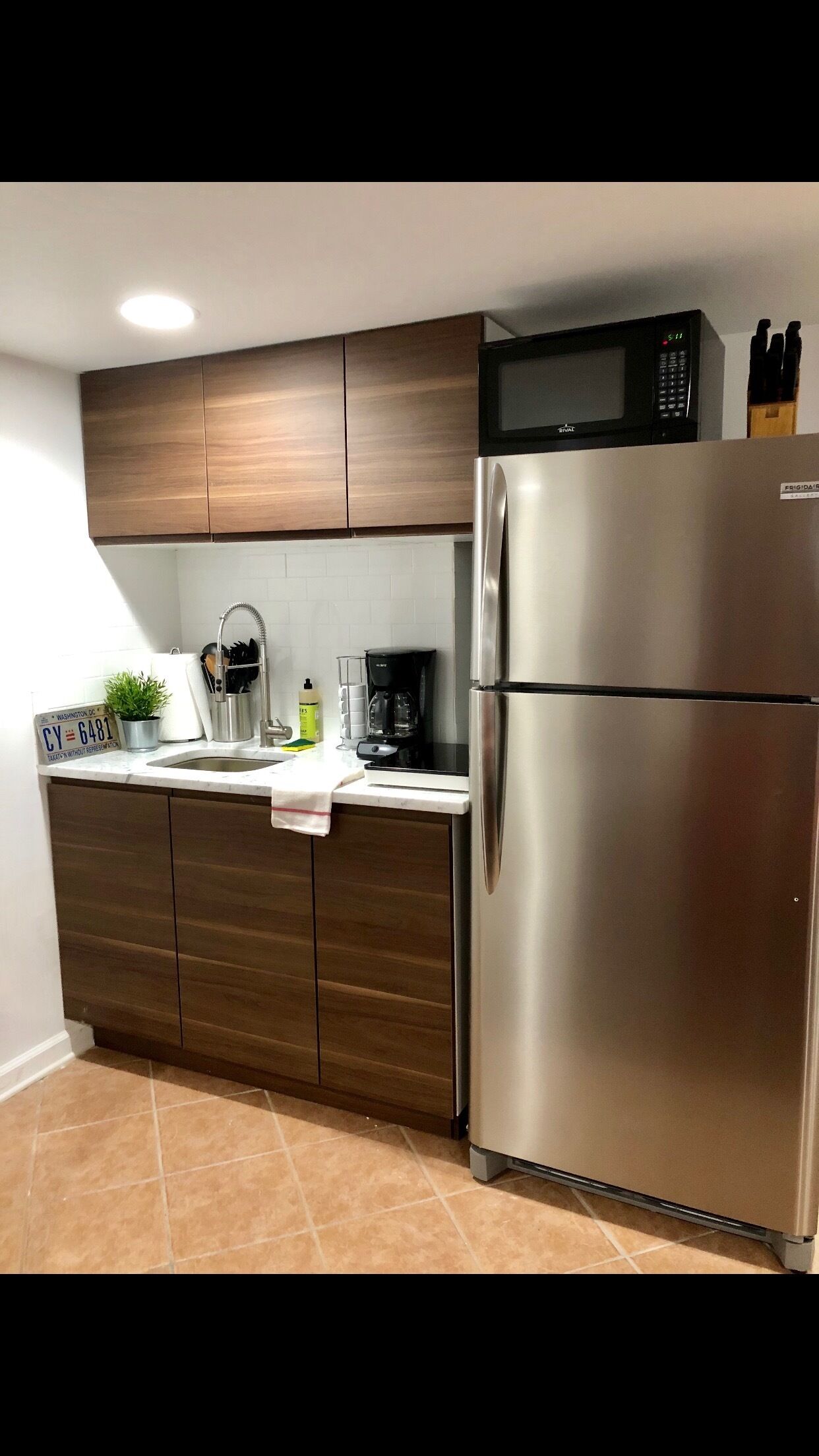 Cozy 1 Bedroom Apt of Historic Cap Hill House, Sleeps 5, FREE ON-SITE PARKING