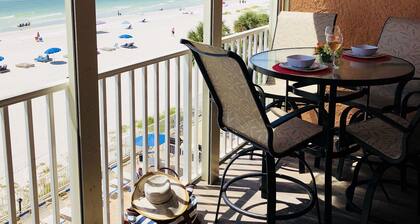 Breathtaking gulf/sunset views. Watch dolphins + manatees play from the balcony