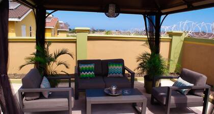 Palms Paradise Drax Hall