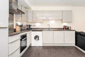 Fridge, microwave, dishwasher, high chair - 4 Chapel Apartments · Stylish 2-Bed Flat Near York City Centre - Pass the Keys (York)