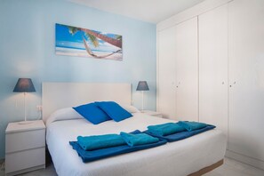 1 bedroom, iron/ironing board, internet, bed sheets