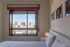 3 chambres, fer et planche à repasser, accès Internet, draps fournis