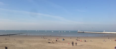 Vlak bij het strand