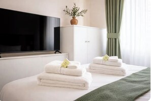 1 bedroom, iron/ironing board, free WiFi, bed sheets