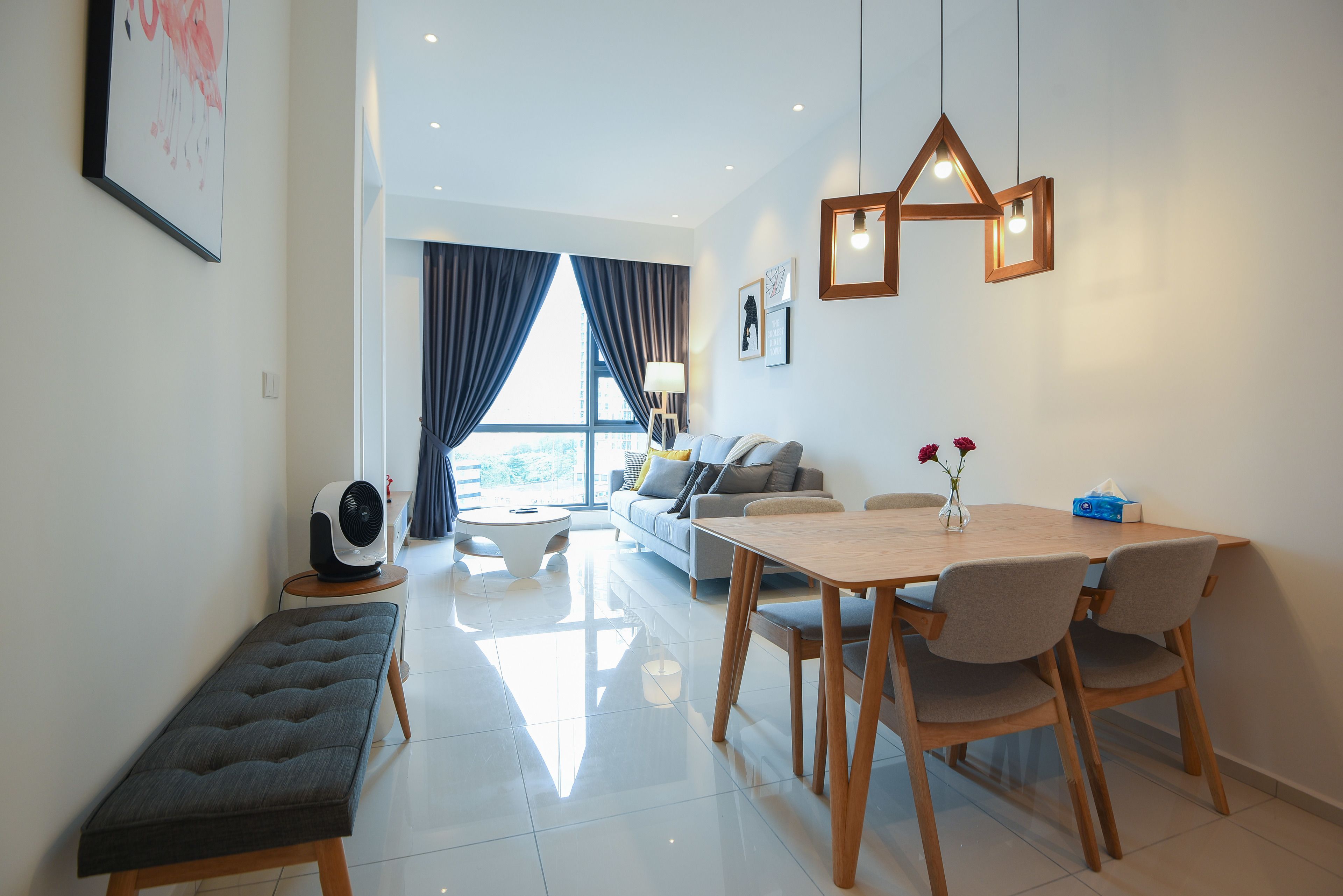 Luxury Condo, Multiple Beds | In-room dining