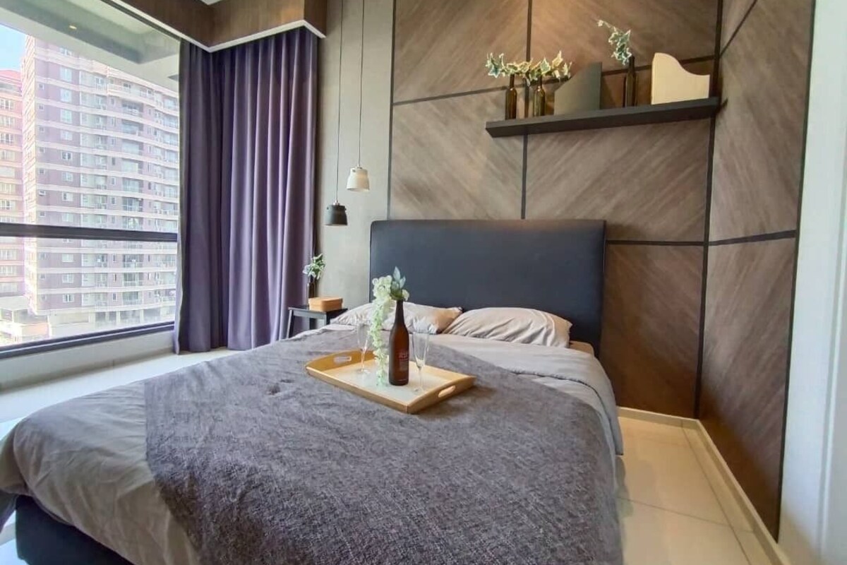 ลักซ์ชัวรี่คอนโด, หลายเตียง | เตียง Select Comfort, ห้องเก็บเสียง,   เตารีด/โต๊ะรีดผ้า, Wi-Fi ฟรี