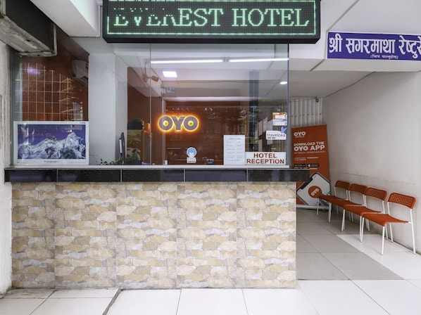 Reception - OYO 334 Everest Hotel (Kuala Lumpur)