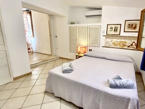 3 Schlafzimmer, Reisekinderbett, WLAN, Bettwäsche