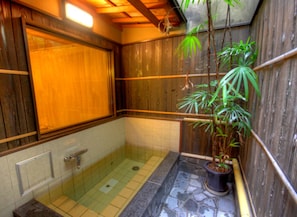 Indoor spa tub