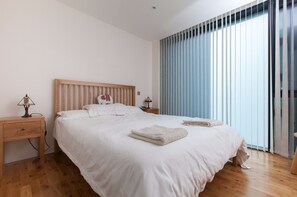 1 chambre, fer et planche à repasser, lit parapluie, Wi-Fi gratuit